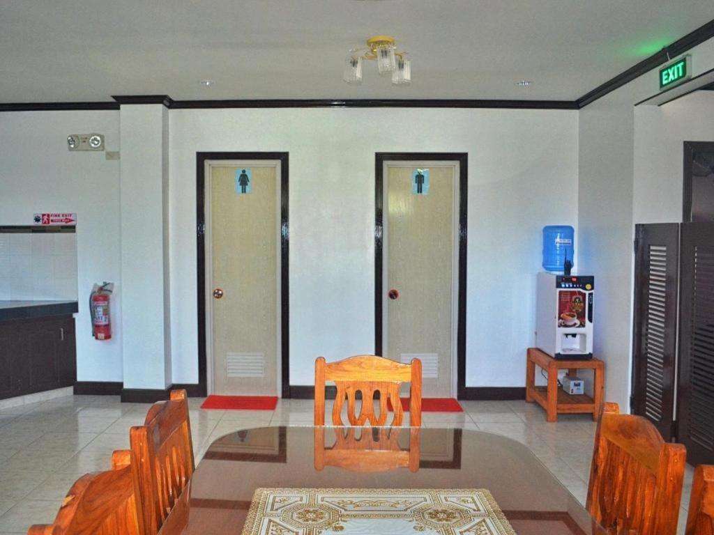 Mayon Mochileros Hostal Legazpi Exterior foto