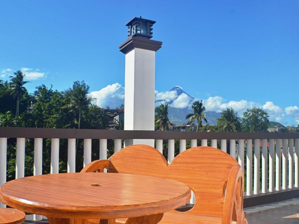 Mayon Mochileros Hostal Legazpi Exterior foto