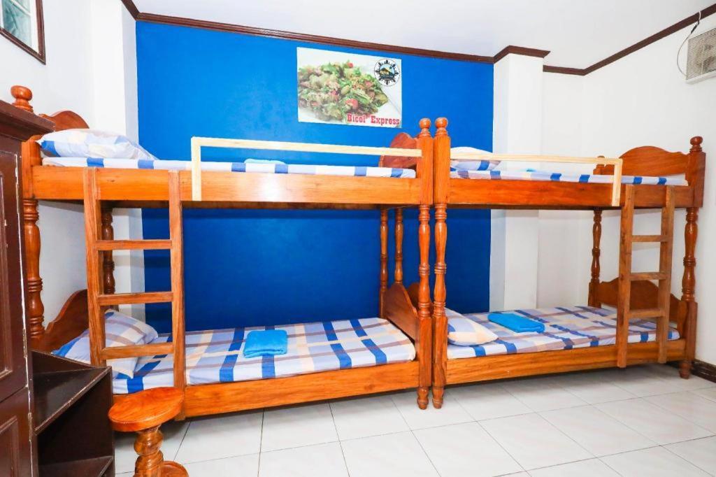 Mayon Mochileros Hostal Legazpi Exterior foto